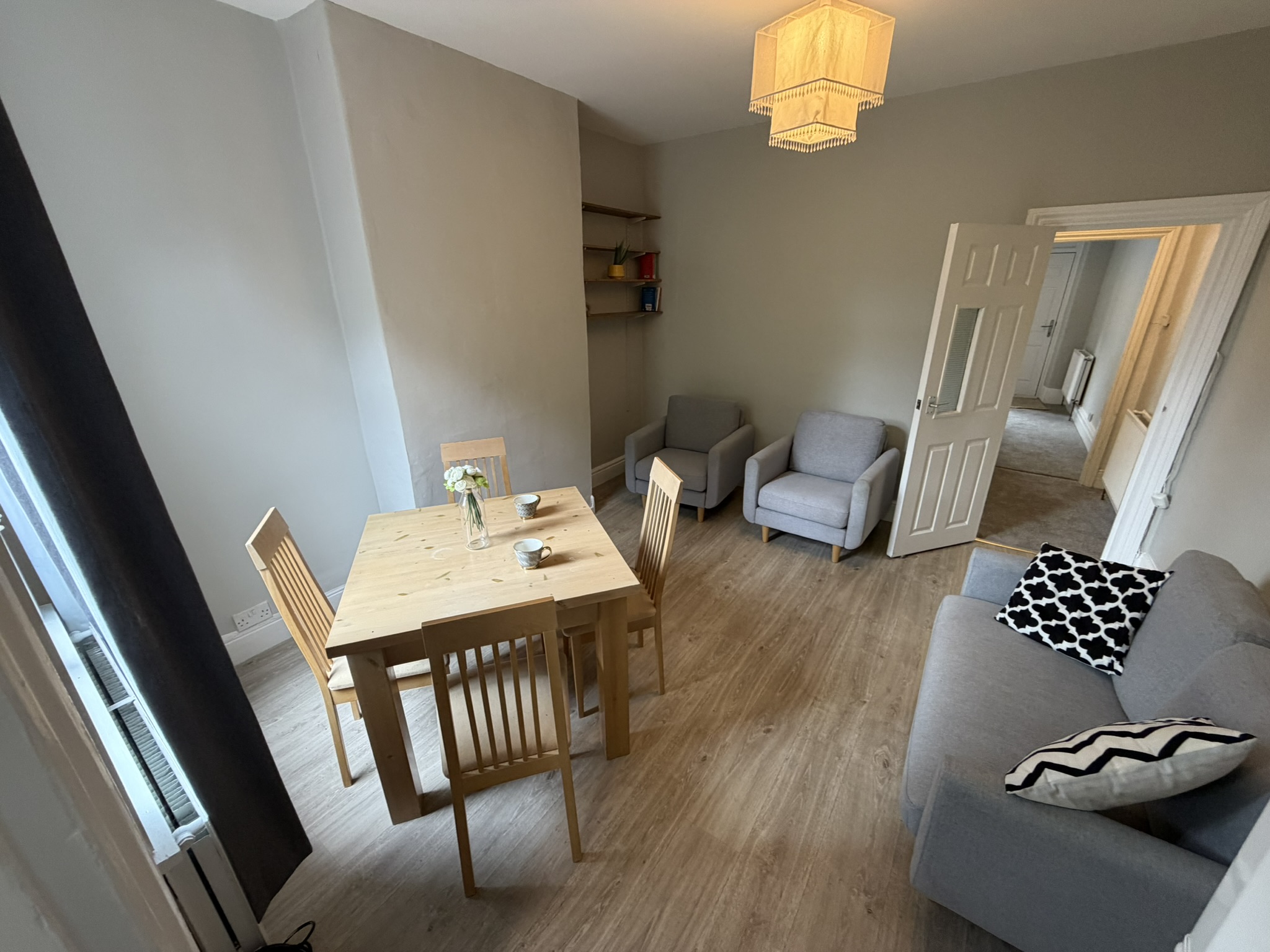 83 Burns Road,Crookesmoor,Sheffield S6 3GL,4 Bedrooms Bedrooms,1 BathroomBathrooms,Terraced,1163