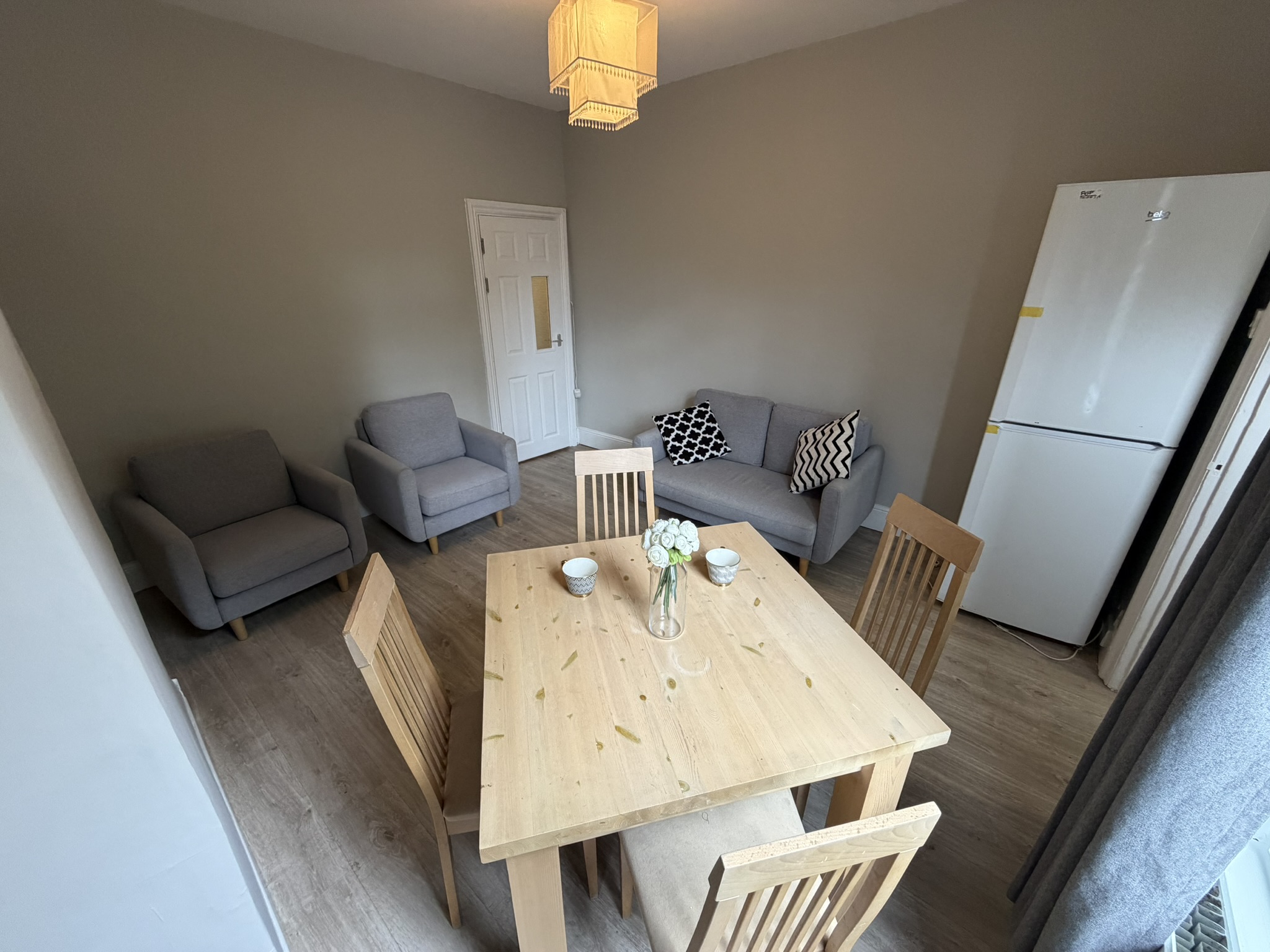 83 Burns Road,Crookesmoor,Sheffield S6 3GL,4 Bedrooms Bedrooms,1 BathroomBathrooms,Terraced,1163