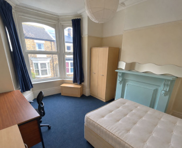 11 Beehive Road,Crookesmoor,Sheffield S10 1EP,4 Bedrooms Bedrooms,1 BathroomBathrooms,Terraced,1165