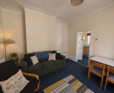 11 Beehive Road,Crookesmoor,Sheffield S10 1EP,4 Bedrooms Bedrooms,1 BathroomBathrooms,Terraced,1165