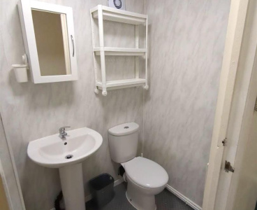9 Turners Lane,Broomhill,Sheffield S10 1BP,3 Bedrooms Bedrooms,1 BathroomBathrooms,Flat,1227
