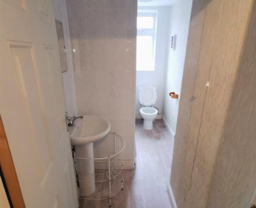 23 Warwick Street,Crookes,Sheffield S10 1LX,3 Bedrooms Bedrooms,1 BathroomBathrooms,Terraced,1394