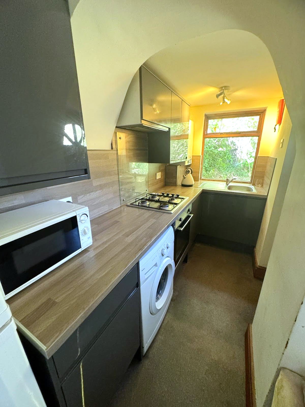 20 Beehive Road,Crookesmoor,Sheffield S10 1EP,3 Bedrooms Bedrooms,1 BathroomBathrooms,Terraced,1396