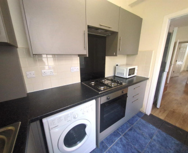 68 Lydgate Lane,Crookes,Sheffield S10 5FH,3 Bedrooms Bedrooms,1 BathroomBathrooms,Terraced,1486