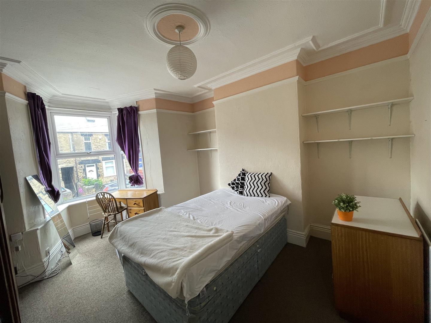 Crookesmoor,1 Warrington Road,Crookesmoor,Sheffield S10 1EN,4 Bedrooms Bedrooms,1 BathroomBathrooms,Terraced,1500