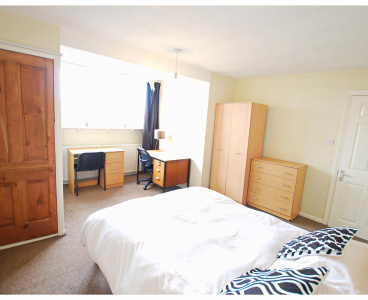 Crookes,72 Mulehouse Road,Crookes,Sheffield S10 1TB,3 Bedrooms Bedrooms,1 BathroomBathrooms,Terraced,1522