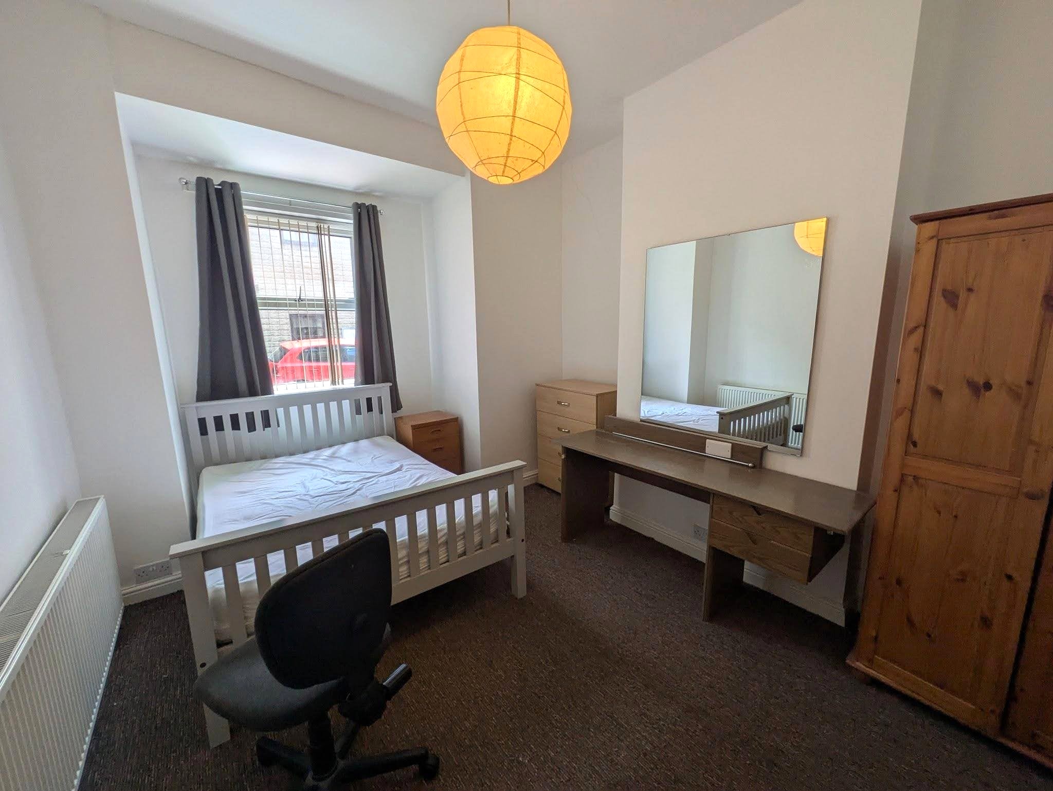 11 Barber Crescent,Crookesmoor,Sheffield S10 1EF,4 Bedrooms Bedrooms,1 BathroomBathrooms,Terraced,1046