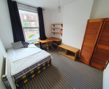 Sheffield,20 Moorgate Avenue,Crookesmoor,Sheffield S10 1EQ,5 Bedrooms Bedrooms,2 BathroomsBathrooms,Terraced,1538