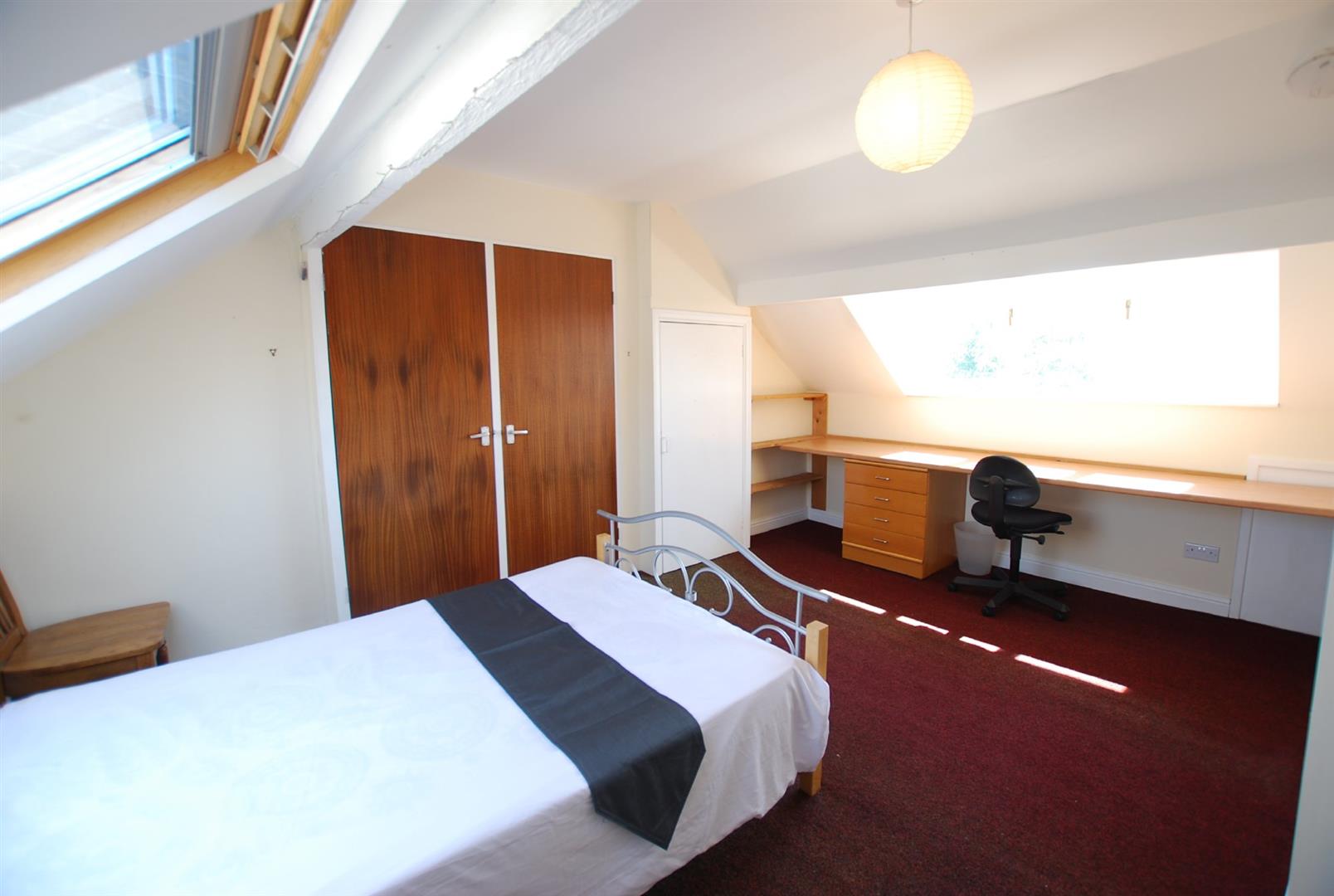25 Beehive Road,Crookesmoor,Sheffield S10 1EP,3 Bedrooms Bedrooms,1 BathroomBathrooms,Terraced,1543