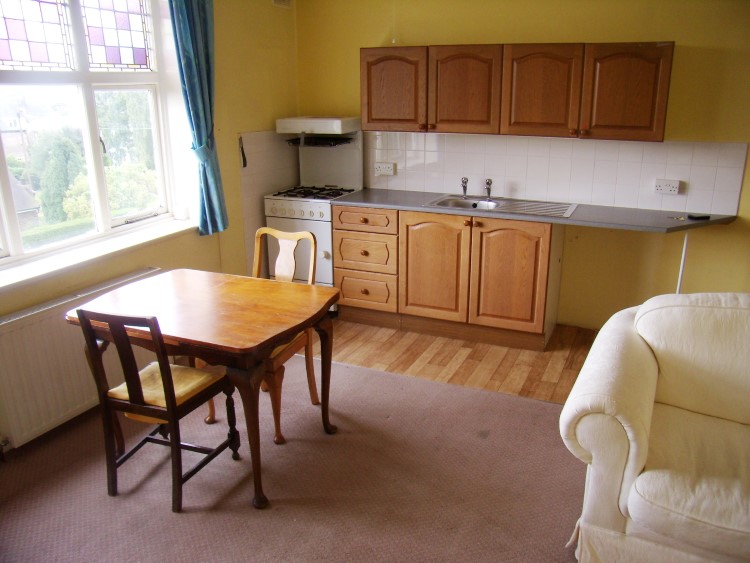 Sheffield,Flat 3,28 Hallamgate Road,Broomhill,Sheffield S10 5BS,1 Bedroom Bedrooms,1 BathroomBathrooms,Flat,1553