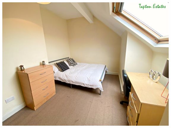 99 Club Garden Road,Abbeydale,Sheffield,5 Bedrooms Bedrooms,2 BathroomsBathrooms,Terraced,1649