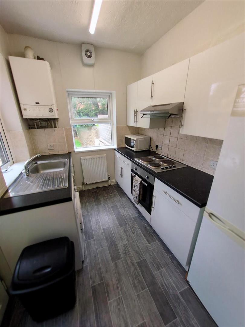 333 Springvale Road,Crookesmoor,Sheffield S10 1LL,5 Bedrooms Bedrooms,2 BathroomsBathrooms,Terraced,1756