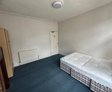 160 Slinn Street,Crookes,Sheffield,5 Bedrooms Bedrooms,2 BathroomsBathrooms,Terraced,1768