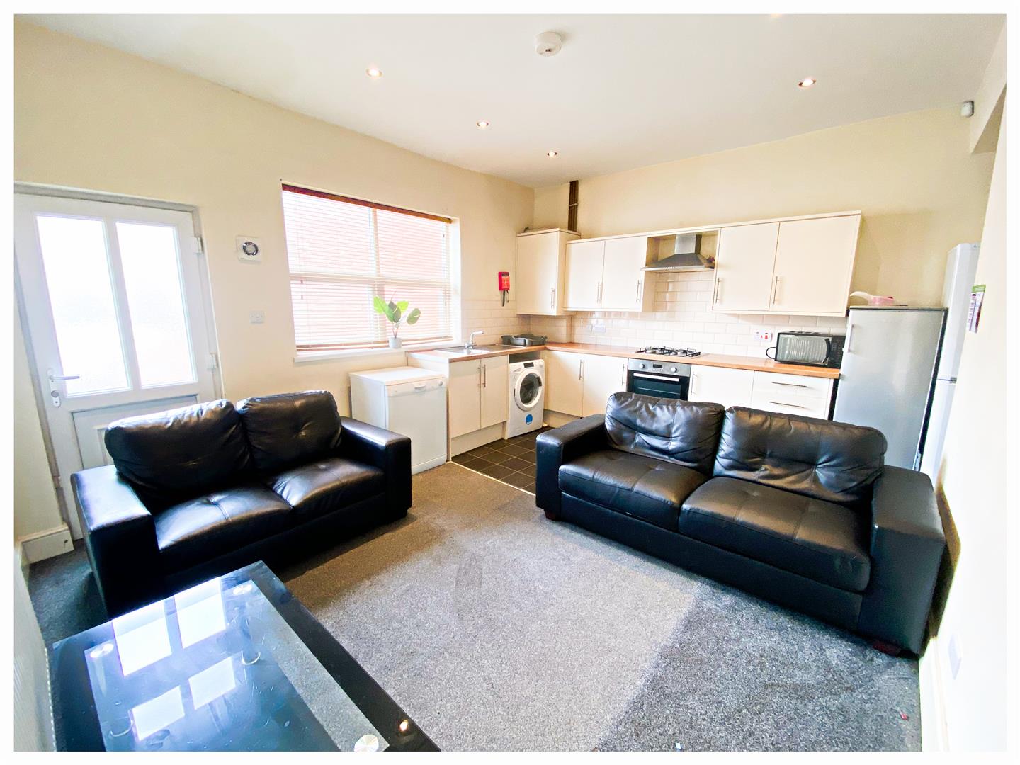 99 Club Garden Road,Sharrow,Sheffield,4 Bedrooms Bedrooms,2 BathroomsBathrooms,Terraced,1872