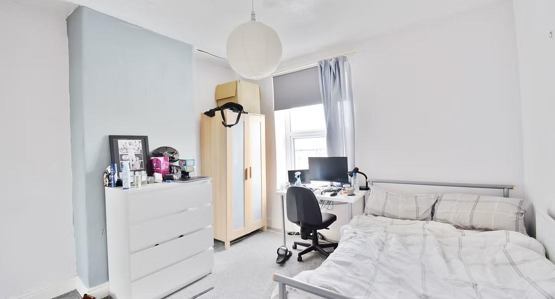 66 Hands Road,Crookesmoor,Sheffield S10 1NB,4 Bedrooms Bedrooms,1 BathroomBathrooms,Terraced,1873